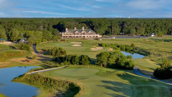 Aerial view of Scotland Run Golf Club's existing clubhouse above the course in Williamstown, New Jersey