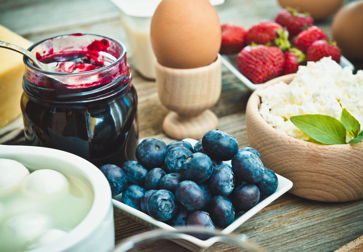 10 High-Protein Snacks That Stop Afternoon Cravings