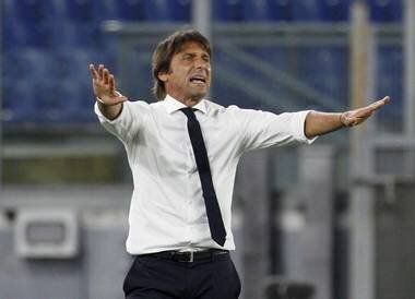 Antonio Conte and Three at the Back: A love affair