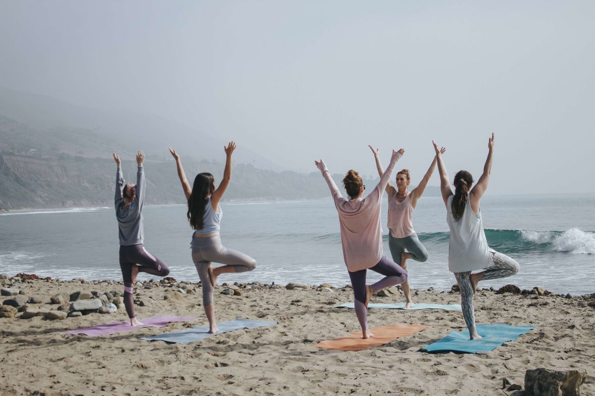 20 Minute HIIT Yoga Session to Build Stamina