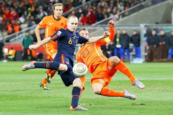 Spain 2010 World Cup : The best national team of all time?