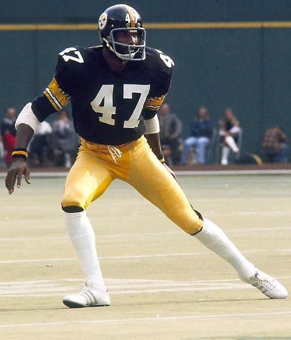 The 10 Greatest Cornerbacks of All Time