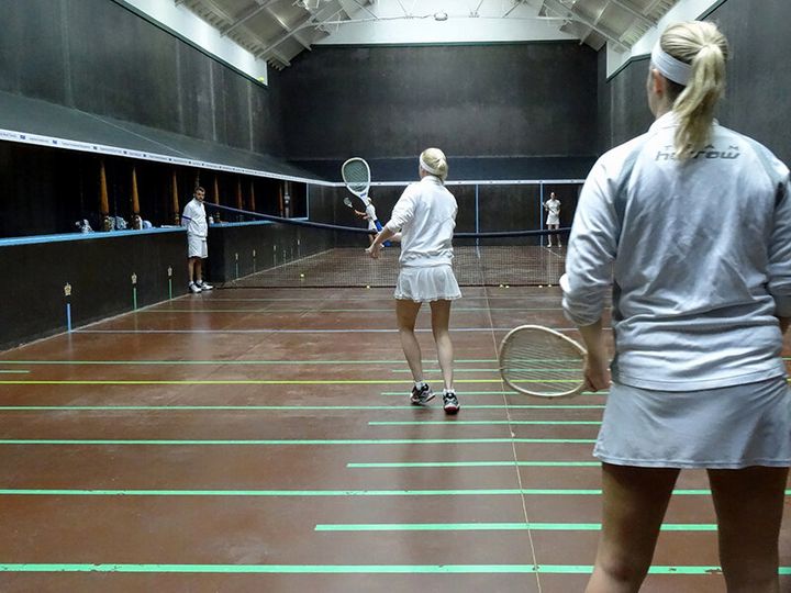 women playing tennis