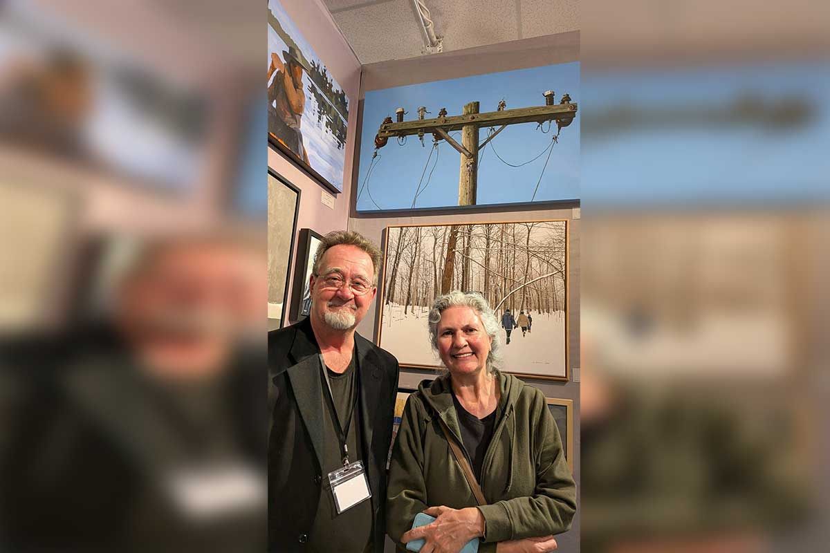 Cliff Jewell receives award at Paint Ontario exhibition