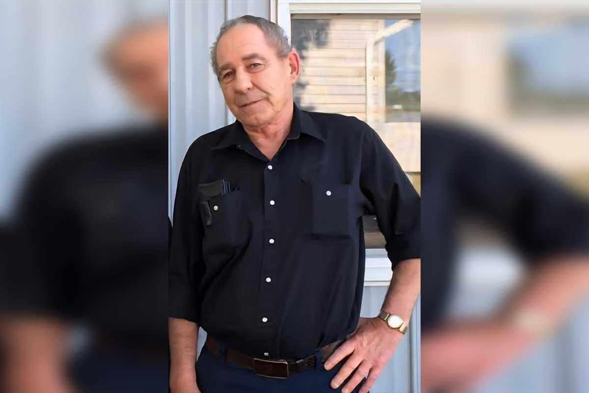 Robert “Denny” Dennis  McCurdy