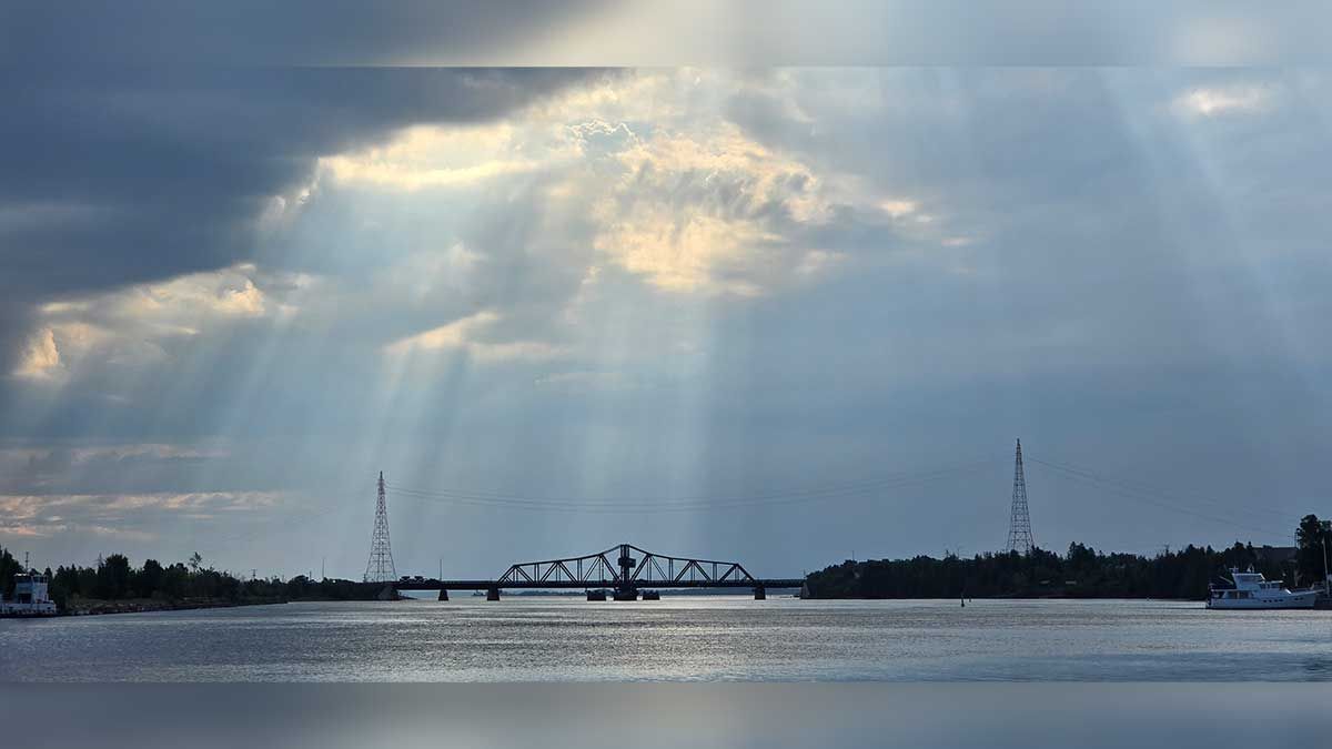 Ontario awards construction contract for new Little Current Swing Bridge