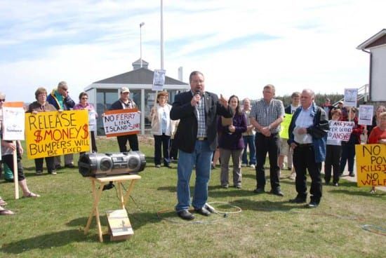Ontario commits $293,000 to upgrade federal docks