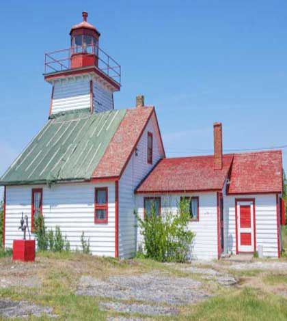Feds begin process of change in lighthouse ownership