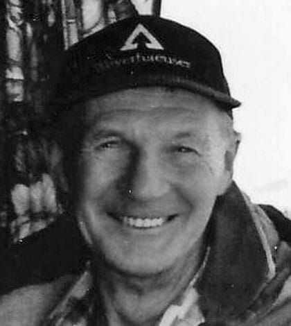 Earl Hobbs