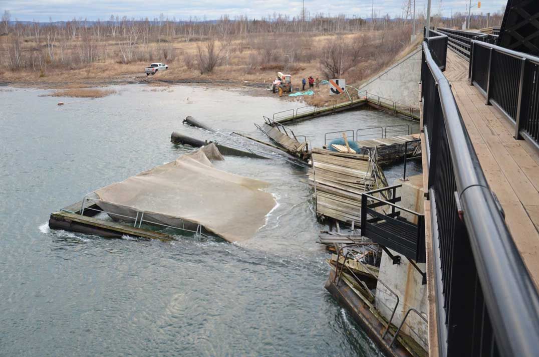 High winds send fish cage into Little Current swing bridge