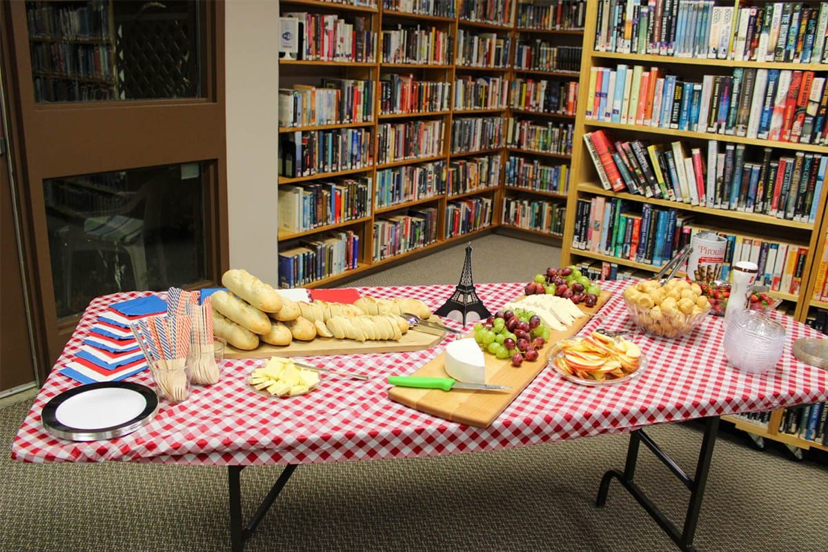 Assiginack Public Library hosts a walking tour of Paris (France, that is) 