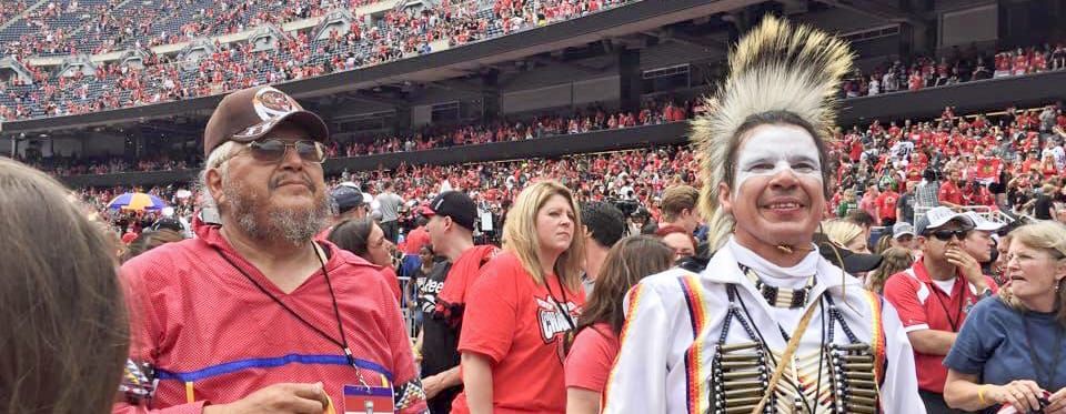Blackhawks fan ‘goes regalia’ at Cup parade