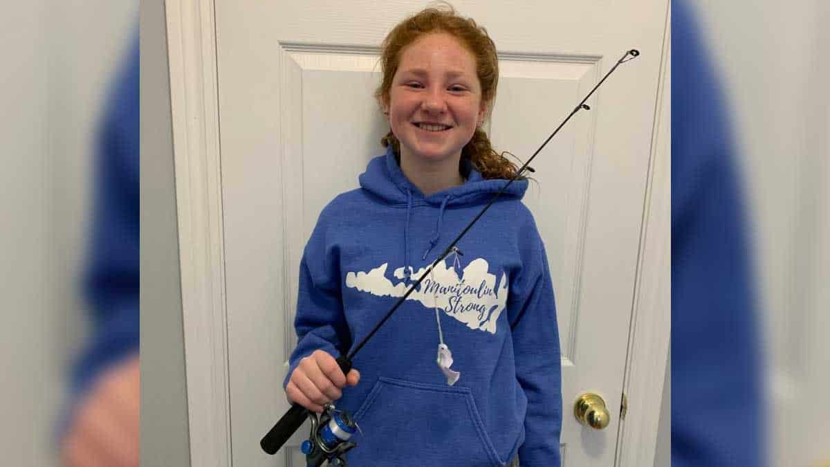 Ice fishing rods donated to Assiginack students in memory of Shan Case