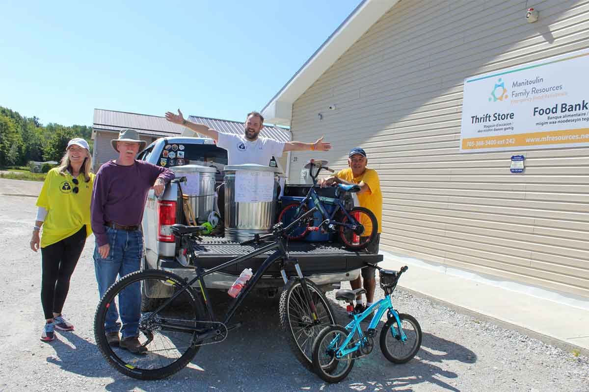 Manitowaning man raises funds for food bank with cycle ride
