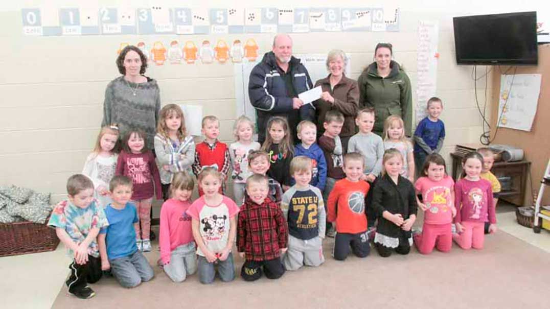 Students team up with Dean’s Valu-Mart to support food bank