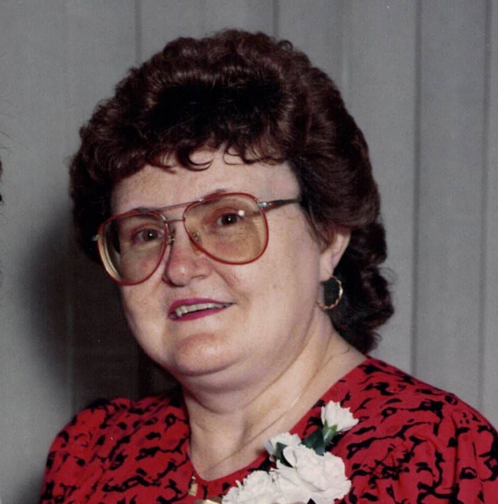 HELEN GRANDLOUIS 