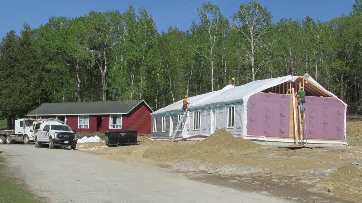 Construction starts on Gore Bay four-unit housing building