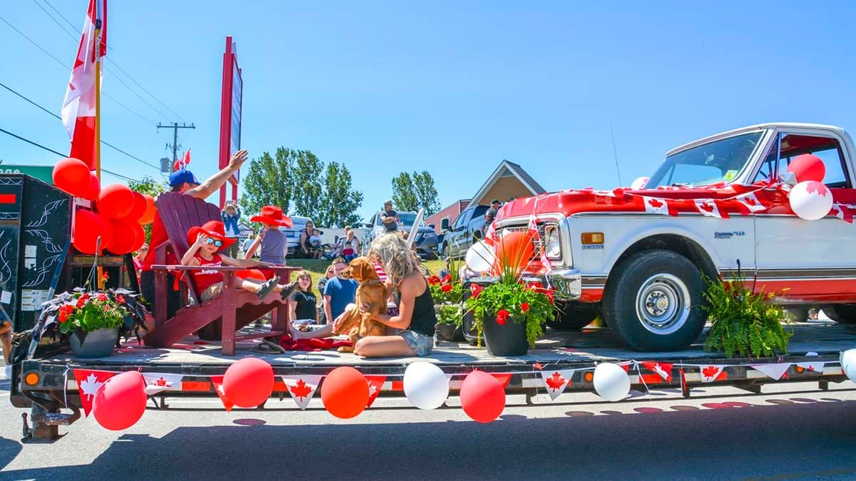 Thousands attend annual Homecoming Weekend, Ribfest celebrations