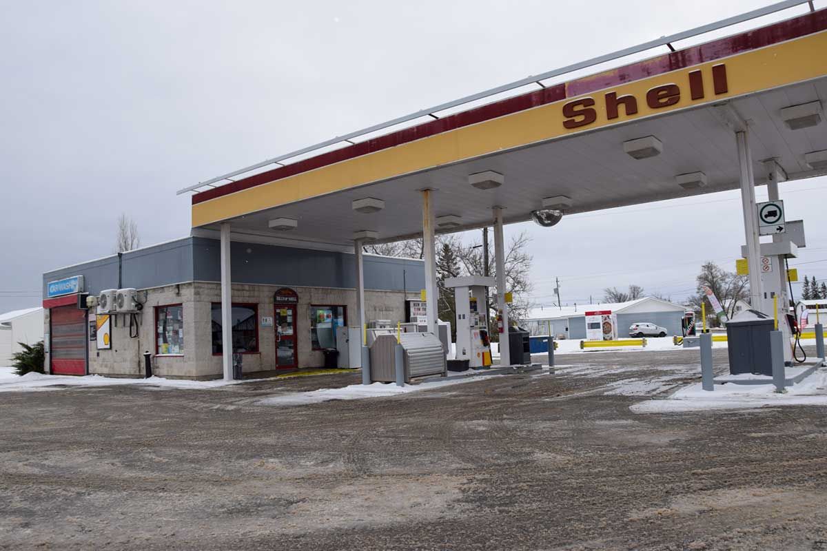 Electrical fire causes damages at the Hilltop Shell in Little Current
