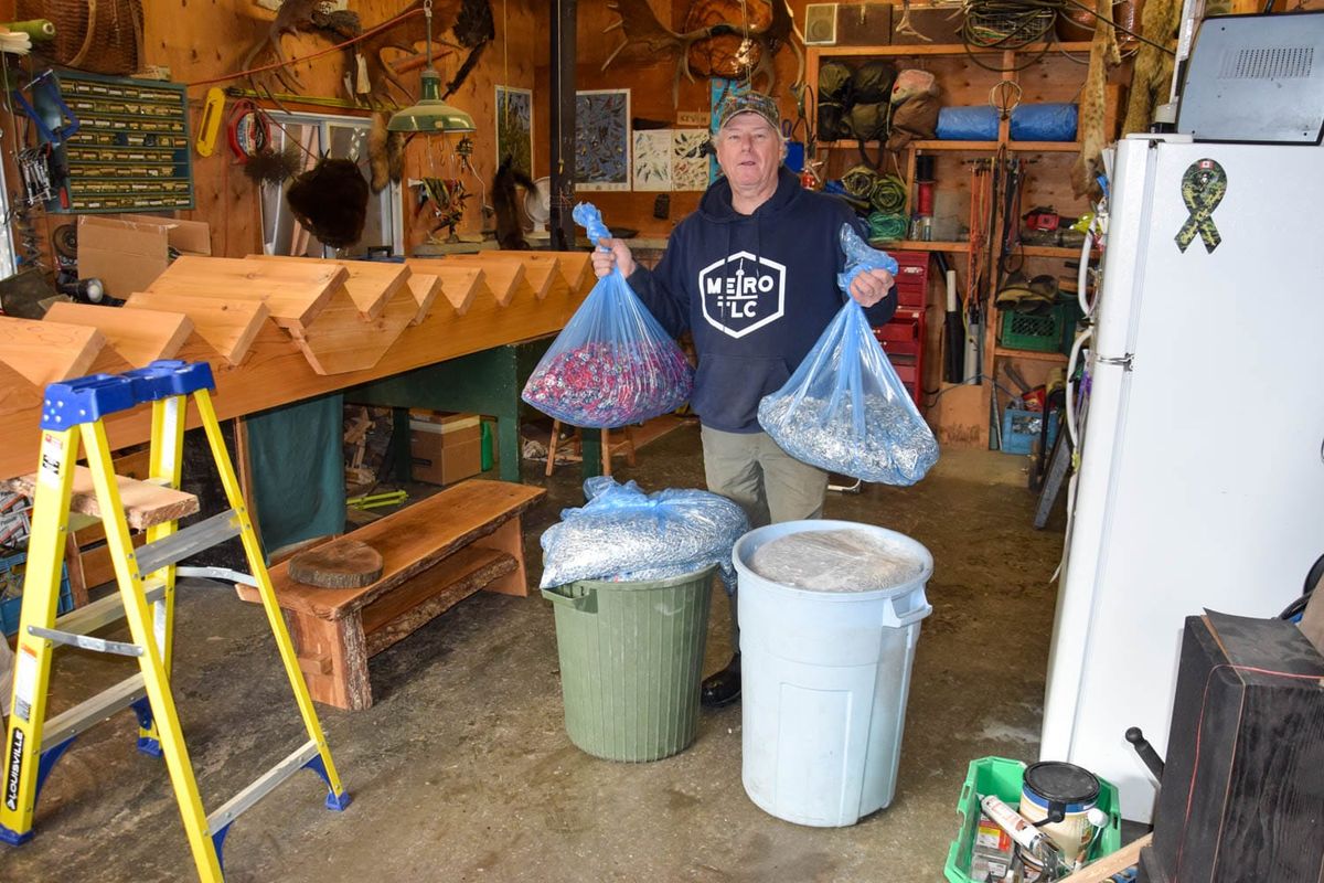 Manitoulin man collects can tabs to support Maison McCulloch Hospice