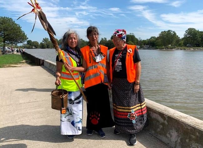 Waterwalkers setting out to circumambulate Lake Huron