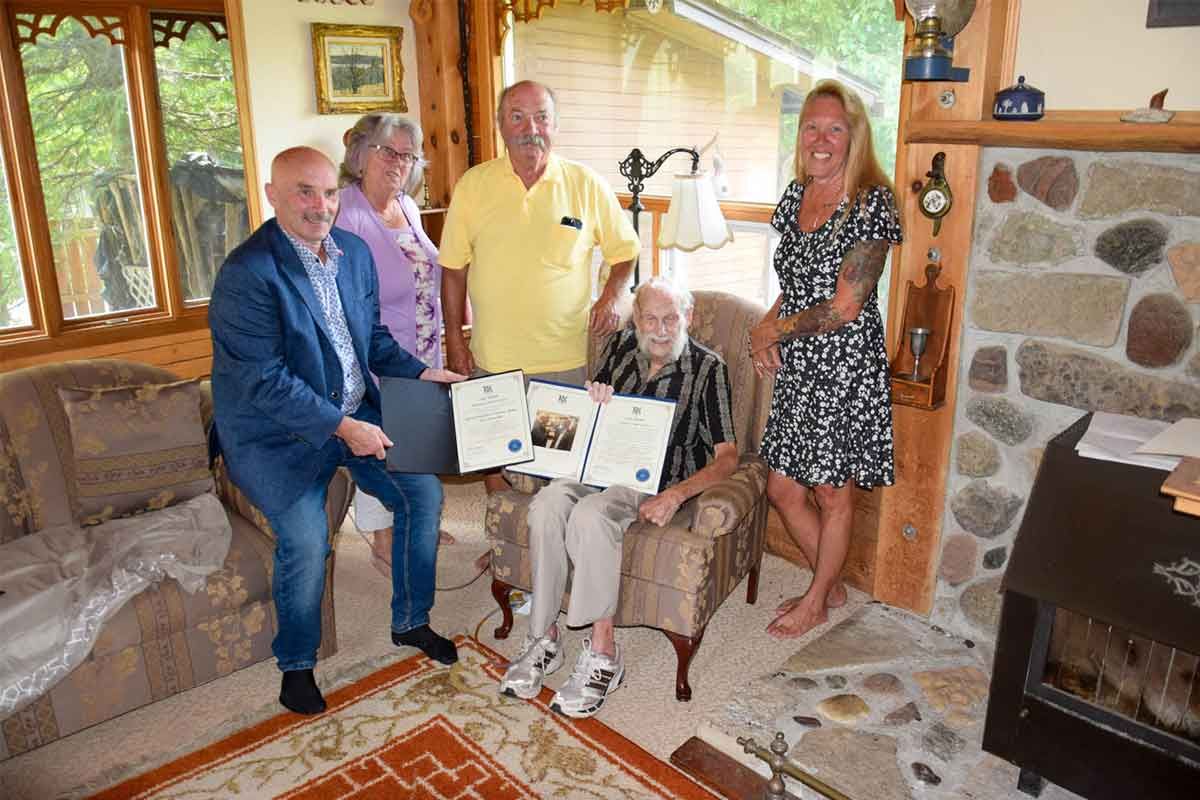 Manitoulin artist Ivan Wheale nominated for Ontario Queen’s Medal for Citizenship