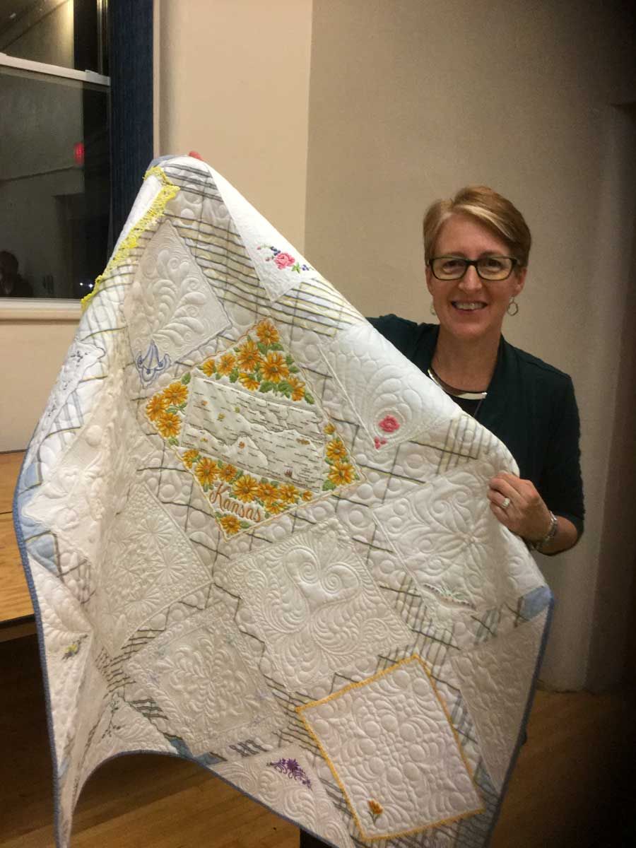 Kansas quilter visits Island Quilters Guild