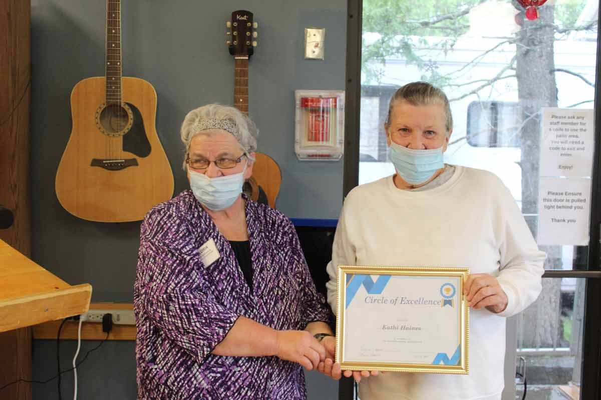 Manitoulin Lodge Nursing Home honours volunteer with its ‘Circle of Excellence Award’