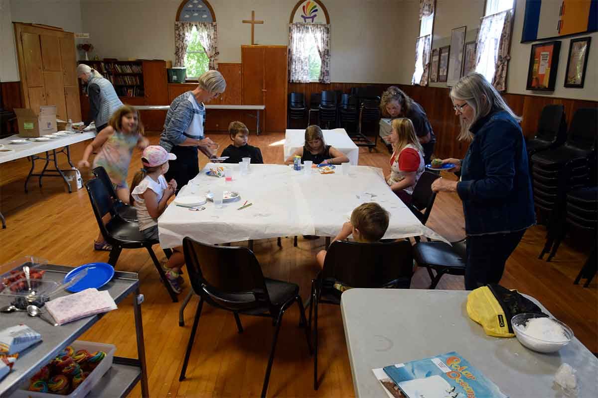 Little Current United Church holds youth bible camp
