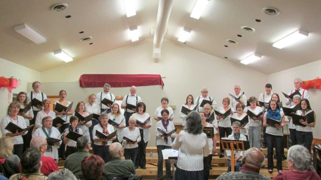 Standing room only crowd attends Song and Cider ‘16 Concert