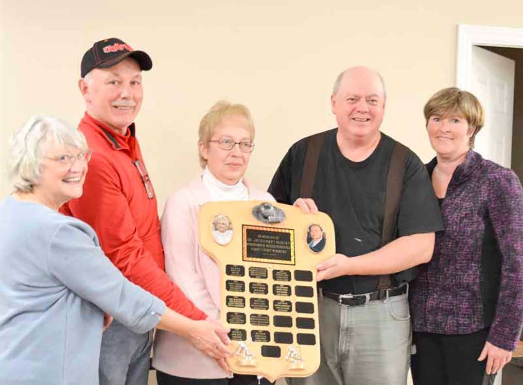 Mixed bonspiel trophy decided by a measure