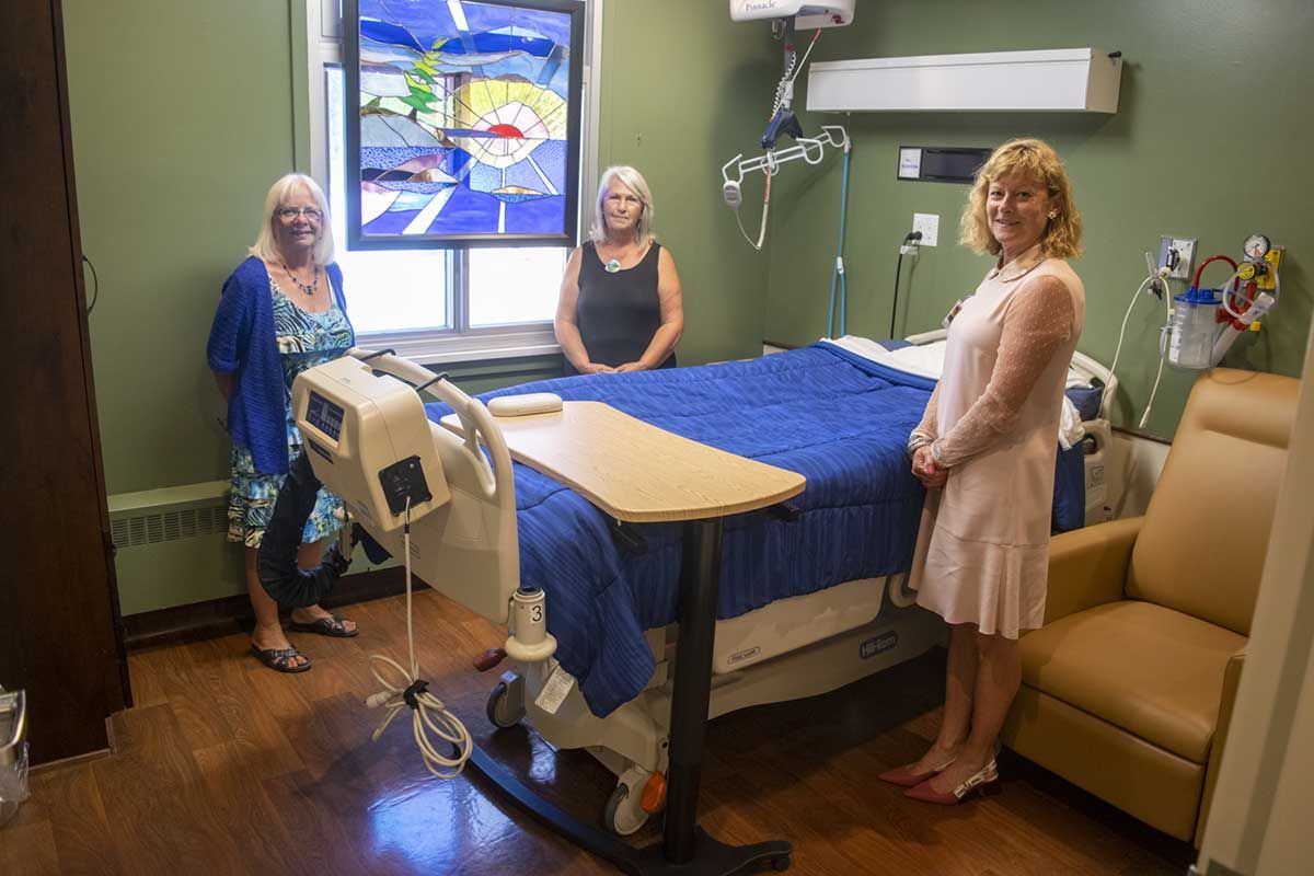 Mindemoya palliative suite gets colourful artisan flair