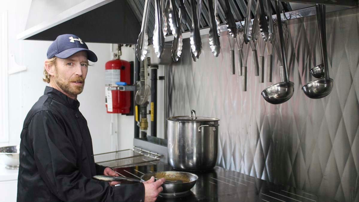 Watersedge Pub and Restaurant opens in Gore Bay to much fanfare