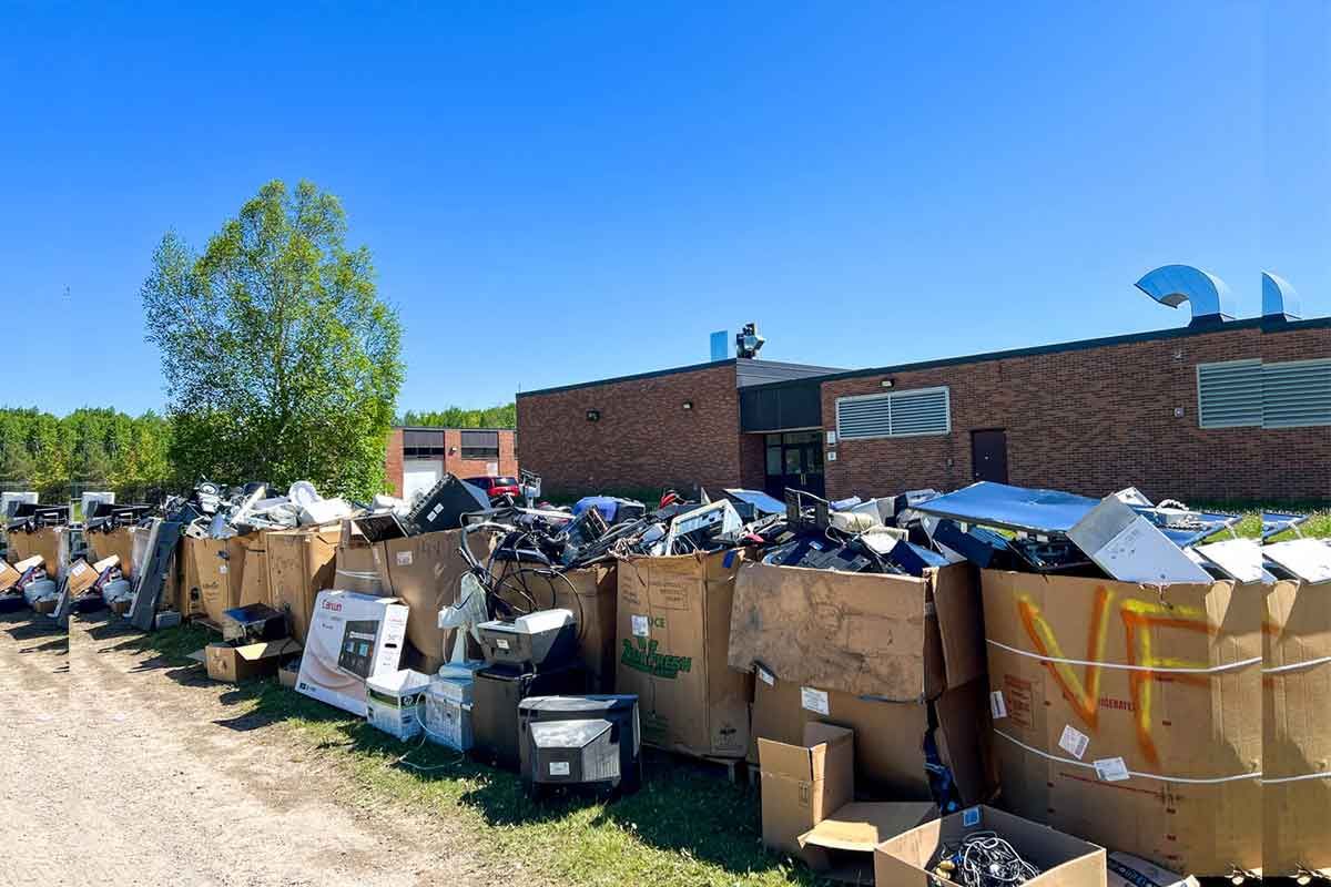 MSS Robotics team hosts e-waste fundraiser