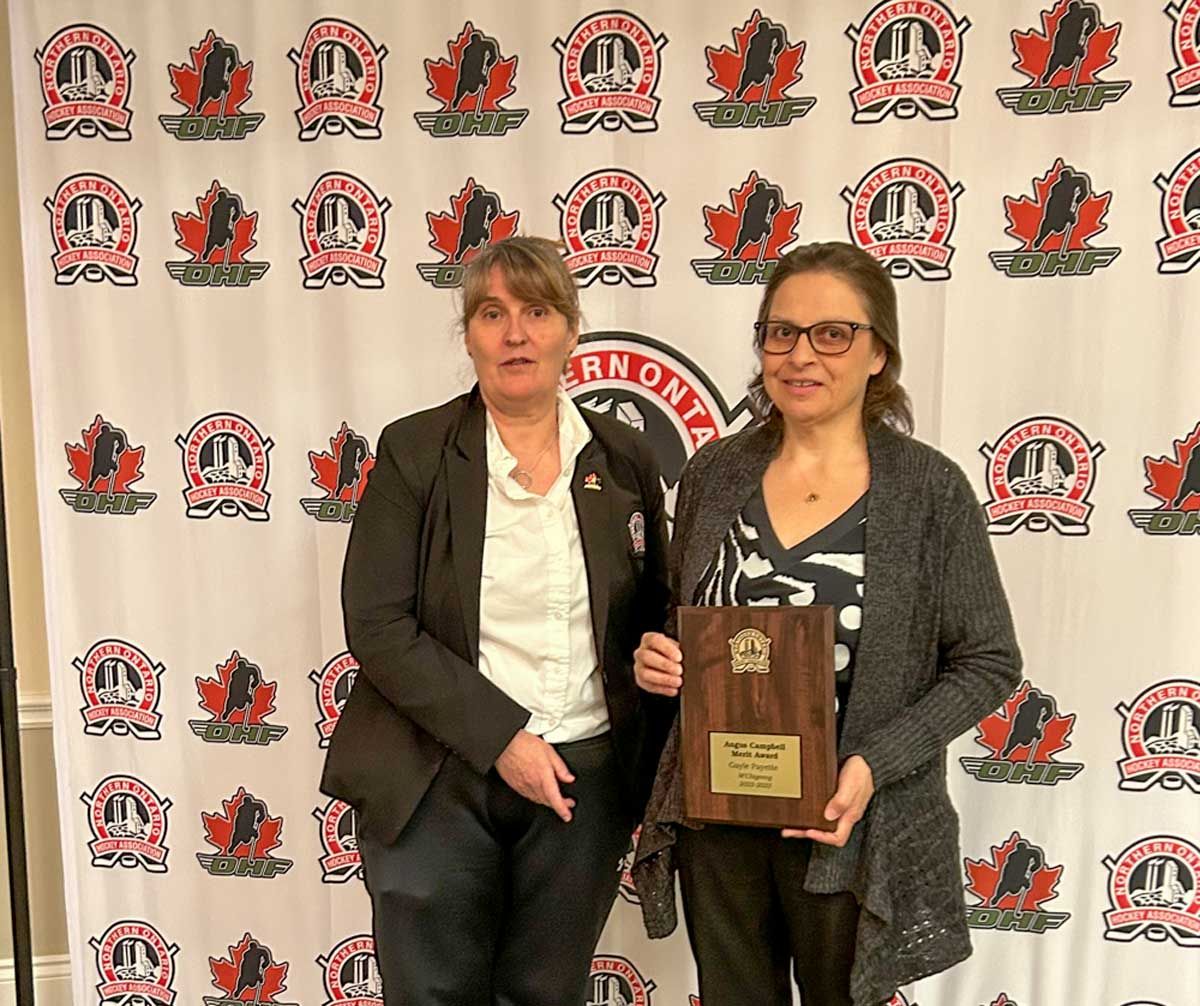 Gayle Payette receives prestigious Northern Ontario Hockey Association award