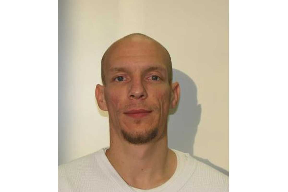 Federal Offender Wanted: Reginald Heffern is wanted on a Canada Wide Warrant