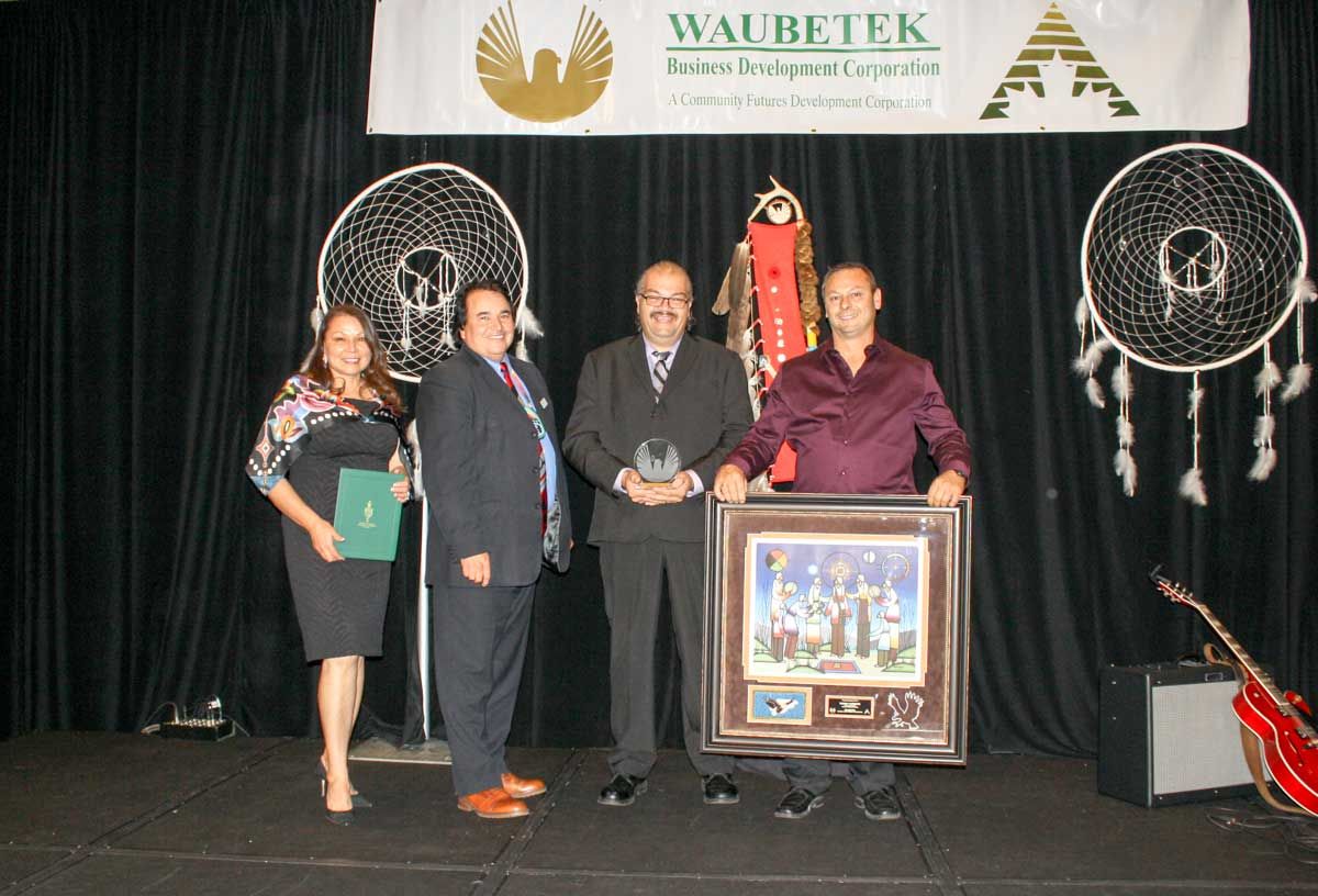 Rodney Corbiere receives Business Achievement Award