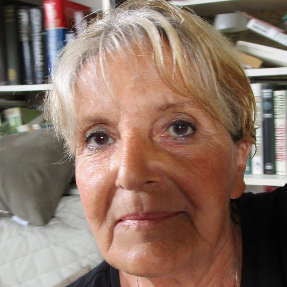 DORIS SCHWAR  (nee Grimberger)