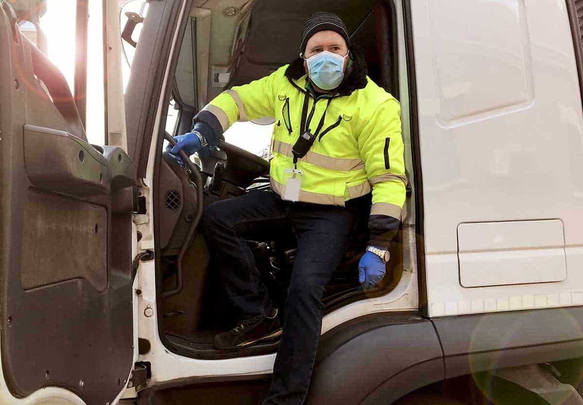 NDP calls for action on skyrocketing insurance for truckers, Northern Ontario tourism industry