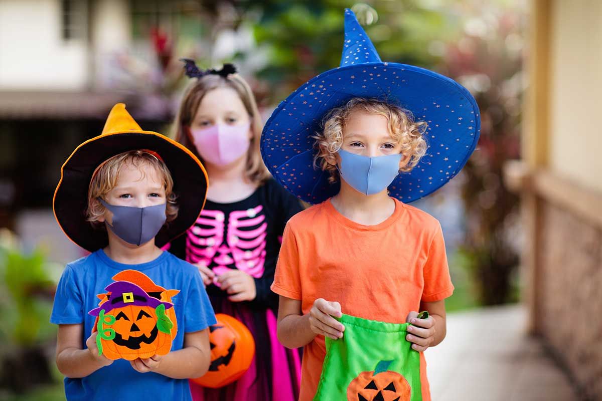 PHSD top doc shares Halloween guidance with Expositor