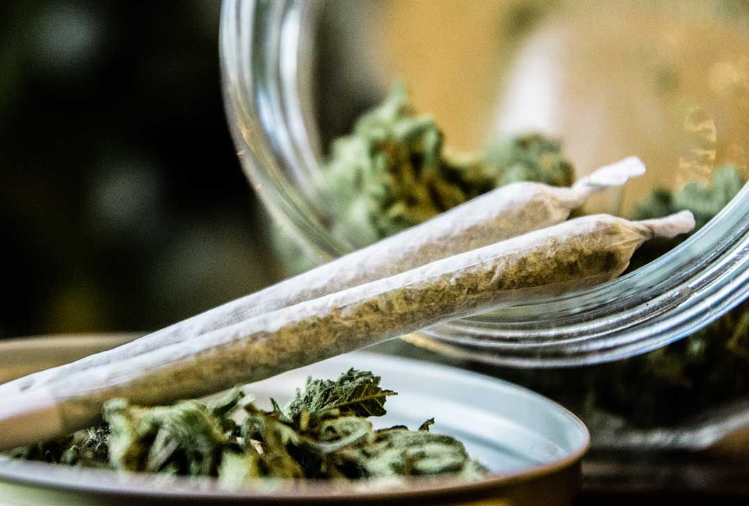 Illegal cannabis dispensary in AOK leads to arrest