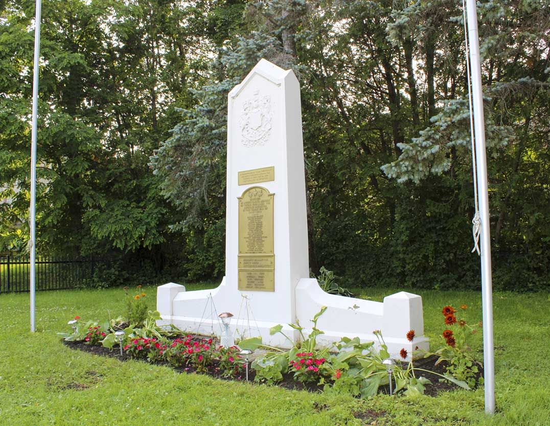 Manitowaning residents pitch in to beautify community cenotaph
