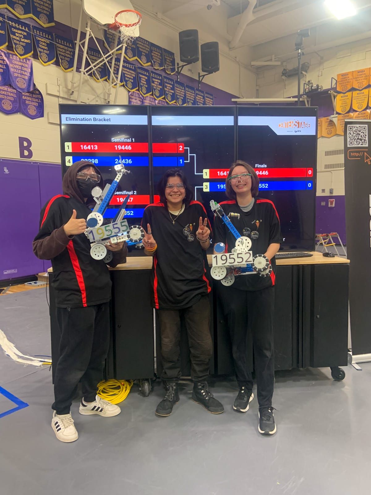 Wiikwemkoong High School forms all-Anishnaabe robot alliance at Lo-Ellen FIRST championships