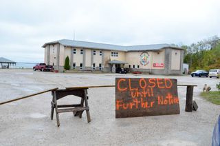 Former Sheguiandah 91���˵��� chief blocks band office
