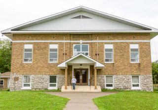 Committee agrees to provide Friends of Old School extended deadline on building plans