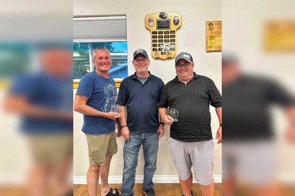 Manitoulin Minor Hockey honours special volunteers