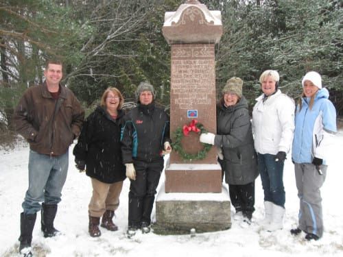 Residents honour veterans in fitting Christmas tribute