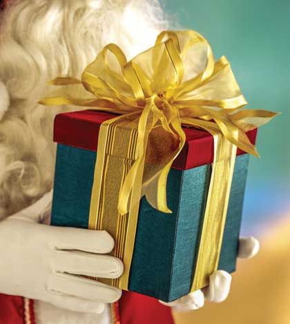 100.7 FM The Island holds Christmas radiothon for MFR this Thursday