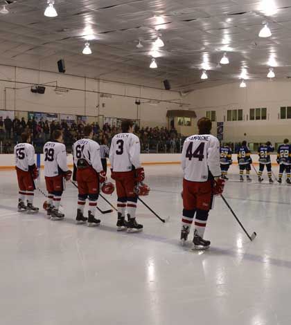 North Bay and Espanola go head-to-head in mid-season NOHJL battle in Little Current