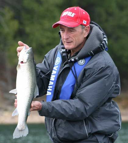 Italo Labignan and Canadian Sportfishing to film Wikwemikong ice fishing derby